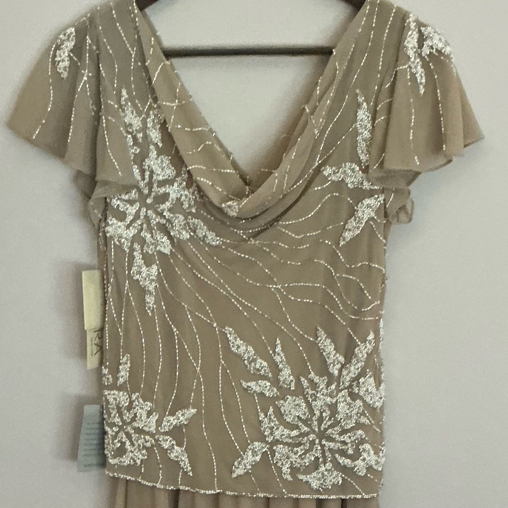 JKara Beautiful Beige Polyester Chiffon Ball Gown Hand Beaded   Size 10   NWT - Picture 6 of 11